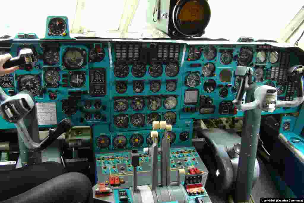 The controls of an Il-76, the jet that the A-50’s radar infrastructure is built on. A Ukrainian aviation expert has indicated that the A-50 is likely to have been downed with a U.S.-made Patriot Missile. Other analysts believe a disastrous case of friendly fire from Russian air defenses could also have been behind the plane's apparent demise. 