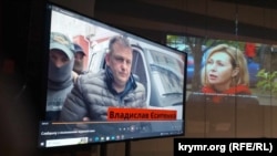 Фото Владислава Єсипенка на акції «Воєнні злочини проти журналістів не повинні залишатися безкарними», 1 листопада 2023 року