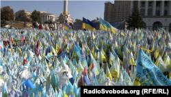 Для родин ця новина стала несподіванкою. Оскільки весною влада вже погодила будівництво у Биківні, а парламент ухвалив закон про пришвидшення процедури його створення