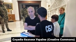 У вересні 2023 року Печерський районний суд Києва заарештував народного депутата Нестора Шуфрича в справі про державну зраду