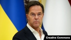 Прем’єр-міністр Нідерландів Марк Рютте відвідав короля Віллема-Олександра, аби подати заяву про відставку своєї чотирьохпартійної коаліції