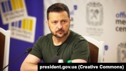 Президент України Володимир Зеленський відреагував на масштабний удар Ірану по Ізраїлю у ніч проти 14 квітня