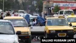 تکسی های شهری در کابل کرایه گزاف اخذ می کنند و بسیاری از افراد با اقتصاد ضعیف نمیتوانند با تکسی بروند