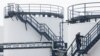 В Краснодарском крае после атаки БПЛА загорелась нефтебаза "Албашнефть"