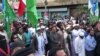 کراچۍ کې د ۳ ګوندونو غړو او پلویانو د انتخاباتي درغلیو ضد مظاهره کړې ده