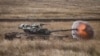 У розвідці згадують дані Стокгольмського інституту дослідження проблем миру (SIPRI), який нещодавно повідомив, що військові витрати Росії зросли на 9,2 відсотка у 2022 році