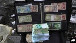 اتحادیه سراسری صرافان افغانستان این اقدام را یک اقدام موثر و به نفع ارزش پول افغانی میداند.