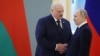 Лукашенко погрожує українцям, що Росія «перемеле» військових і техніку ЗСУ