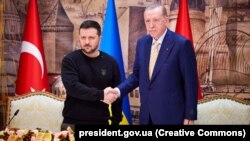 Зустріч Володимира Зеленського (ліворуч) і Реджепа Таїпа Ердогана, березень 2024 року