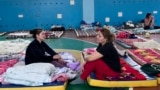 <div>
<div>
<div>
<div>Эвакуированные из дачных массивов жители размещены в спортзале школы в Актобе&nbsp;</div>
</div>
</div>
</div>
