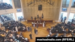 د خیبر پښتونخوا د اسمبلۍ غړو د فبرورۍ پر ۲۸مه د دندې لوړه وکړه.