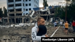 За місяць у Миколаєві через обстріли пошкоджено майже сотню багатоповерхівок 