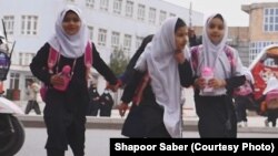 تصویر آرشیف: دختران دانش آموزان