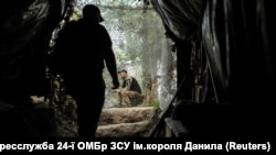 Військовослужбовці 24-ї ОМБр імені короля Данила ЗСУ на позицыях поблизу Часового Яру, Донецька область, 14 червня 2025 року