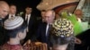 Türkmenistan Rim düzgünnamasyna gol çeken ýurt däl. Halkara Jenaýat Sudy Wladimir Putini tussag etmek barada kararyny Rim düzgünnamasy esasynda çykardy. (Suratda: Putin 2019-njy ýylyň oktýabr aýynda Aşgabada eden saparynda)
