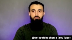 9 грудня Шведське радіо повідомило, що Тумсо Абдурахманов мав дати свідчення у справі щодо чоловіка, обвинуваченого у замаху на вбивство його брата