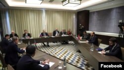 В рамках заседания СМИД СНГ в Душанбе прошла встреча глав МИД РФ, Армении и Азербайджана