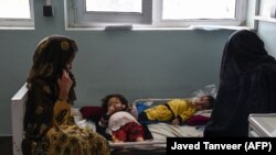 تصویر آرشیف: اطفال بیمار در یکی از شفاخانه ها
