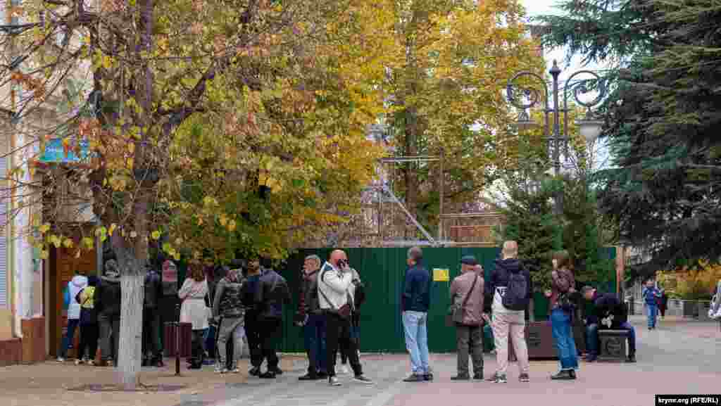 Черга на вакцинацію у Центрі громадського здоров'я та медичної профілактики