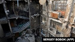 Зруйнований російськими військовими житловий будинок у Харкові, 10 квітня 2022 року