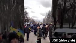 Акція протесту проти російських військ у Мелітополі, 2 березня 2022 року