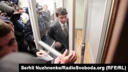 Адвокат Дмитра Крючкова Олександр Лисак заявив, що вніс 7 мільйонів гривень застави із власних коштів