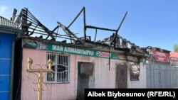 Поврежденные в результате обстрела объекты в Баткенской области Кыргызстана. 17 сентября 2022 года