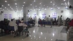 پاکستان کې افغان کډوالو ته د سمارټ کارډ ورکولو بهیر روان دی