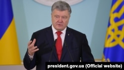 Порошенко підписав закон, який ратифікує кредитну угоду з ЄС