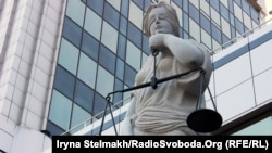 Арешт із можливістю внесення застави в розмірі 80 неоподаткованих мінімумів кожному (близько 153 тисяч гривень) Мефьодову і Долженкову призначили до 12 жовтня 2019 року
