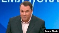 Russian Duma deputy Petr Tolstoi (file photo)