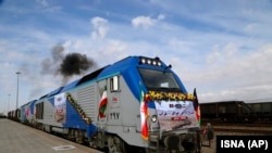 تصویر آرشیف: خط آهن خواف ایران که به ولایت هرات در افغانستان امتعه تجارتی را انتقال می دهد