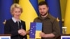 Голова Єврокомісії Урсула фон дер Ляйєн і президент України Володимир Зеленський. Україна, Київ, 8 квітня 2022 року