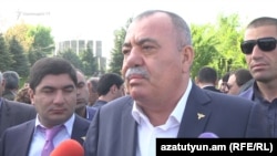 Armenia - Retired General Manvel Grigoryan speaks to reporters in Yerevan, 8 May, 2017