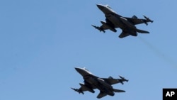  Зьнішчальнікі F-16