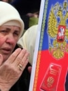 На организованном властями митинге в Чечне в поддержку Рамзана Кадырова. 2016 год, иллюстративная фотография