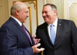 Президент Білорусі Олександр Лукашенко і держсекретар США Майк Помпео. Мінськ, 1 лютого 2020 року