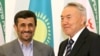 Президент Ирана Махмуд Ахмадинежад и президент Казахстана Нурсултан Назарбаев на встрече в Астане. 6 апреля 2009 года.