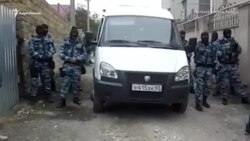 Ми навіть одягнутися не встигли – ФСБ провела обшуки в будинках кримських татар