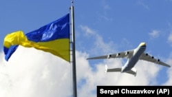 Наприкінці лютого у результаті повітряної атаки російських військ на аеропорт Гостомель під Києвом згорів один із найбільших та найпотужніших літаків у світі українського виробництва АН-225 «Мрія»