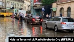 Через негоду на Львівщині без електропостачання залишилось 39 населених пунктів, із них – 16 знеструмлено повністю та 23 – частково, ілюстративне фото