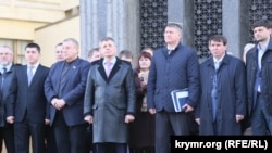 Відкриття меморіальної дошки в Сімферополі, присвяченої подіям 26 лютого 2014 року