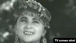 Гавхар Матякубова, в 1967 году станцевав «Лазги» в фильме «Поет Комилжон Отаниёзов», за один день прославилась на всю Центральную Азию. 