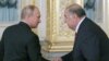 Суд ЄС відмовився зняти санкції з Усманова та Шувалова