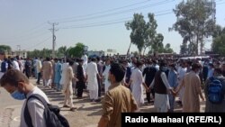 دوی د انلاين ازموينو بغير هېڅ قسمه ازموينو ته تيار نه دي او تر څو پورې چې د دوی غوښتنې نه وي منلی شوي د دوی احتجاج به دوام لري.