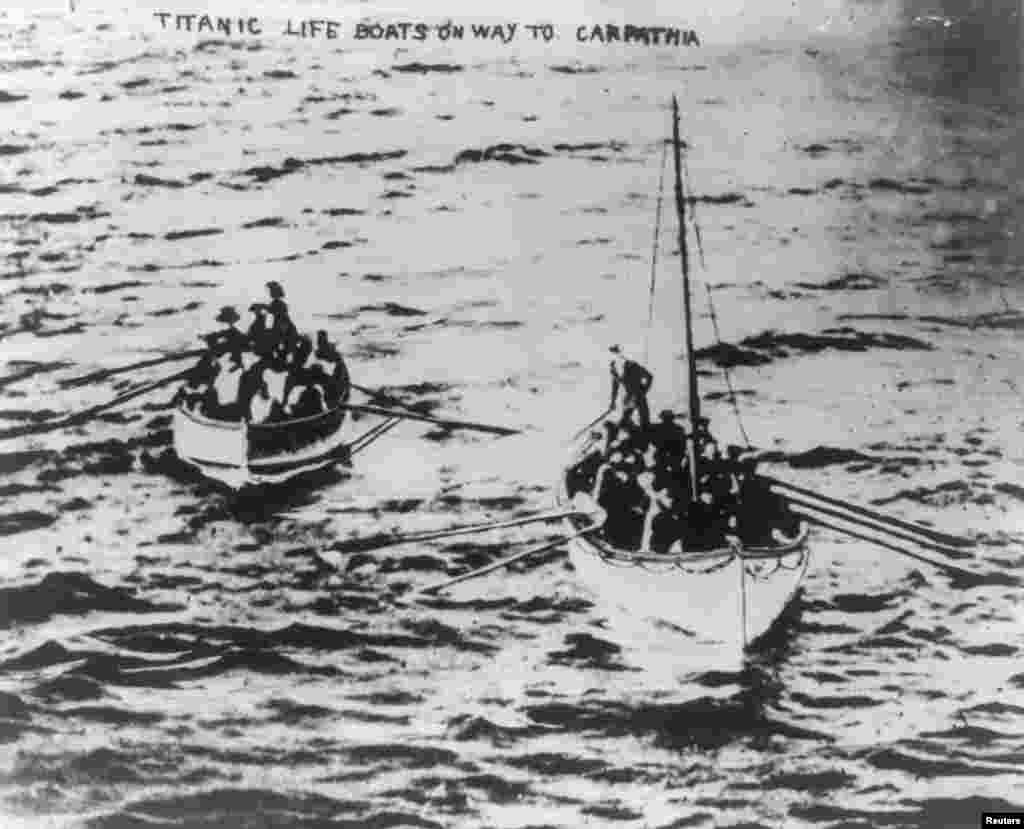 Lifeboats from the &quot;Titanic&quot; on their way to the &quot;Carpathia&quot; on April 15, 1912, following the disaster.