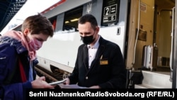 Посилені обмеження для міжобласних перевезень почали діяти з 21 жовтня