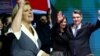 Kandidat lijevog centra Zoran Milanović i kandidatkinja desnog centra Kolinda Grabar-Kitarović idu u drugi krug predsjedničkih izbora u Hrvatskoj koji će biti održani 5. siječnja sljedeće godine.