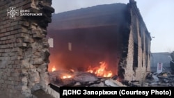 Громади Херсонської та Запорізької областей кажуть: не відчули «великоднього перемир’я»; на фото: наслідки російських обстрілів Запоріжжя