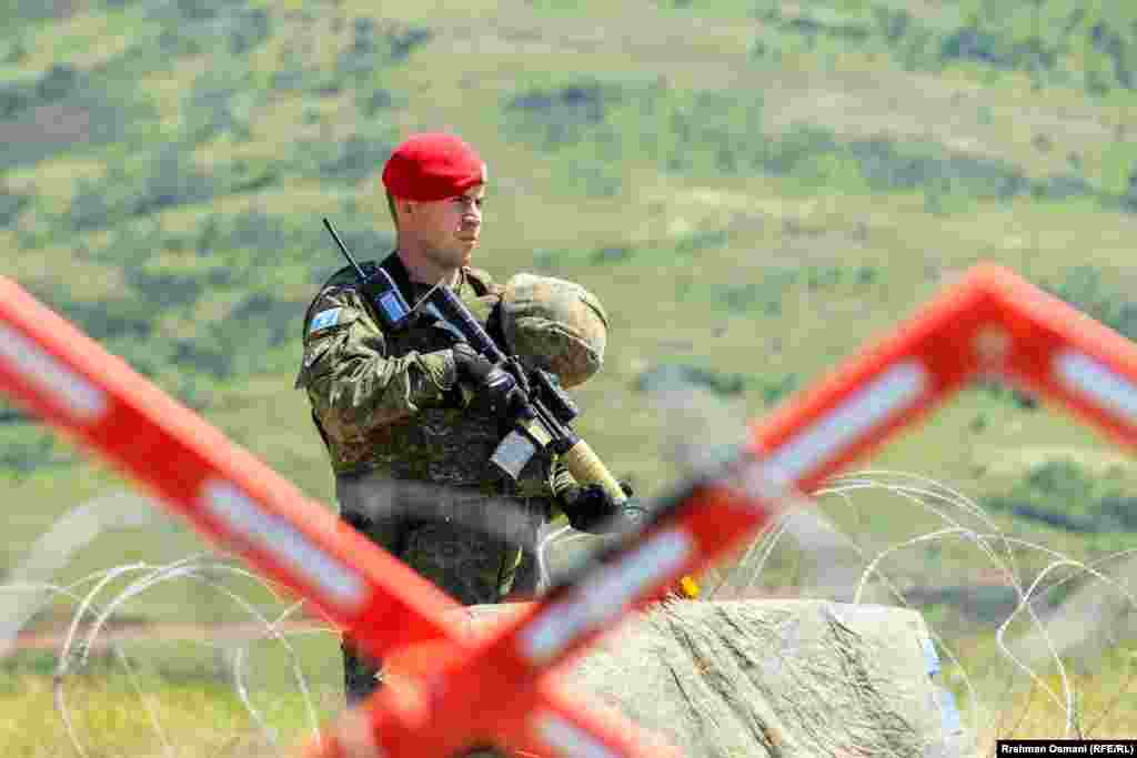 Sigurnosne snage Kosova bile su 3. juna domaćin Dana uvaženih posjetilaca u okviru terenske vježbe "Defender Europe 25", najveće američke vojne vježbe u Evropi.